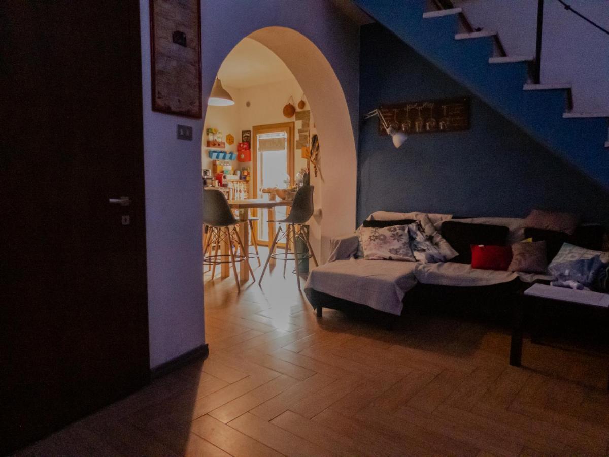 Passaggio A Sud Ovest Bed & Breakfast Иглесиас Екстериор снимка